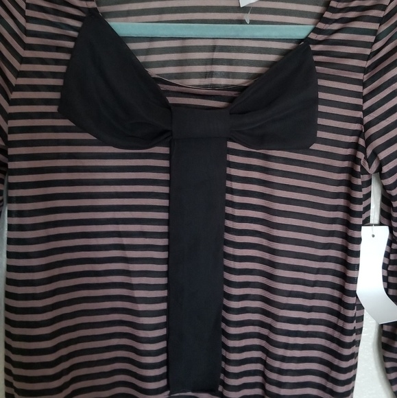 Robin's Nest Maternity chiffon blouse - Picture 2 of 3